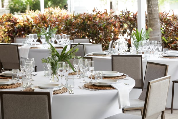 Images Kimpton Surfcomber Hotel by IHG