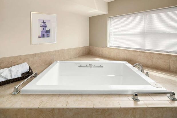 Images Executive Residency by Best Western Navigator Inn & Suites
