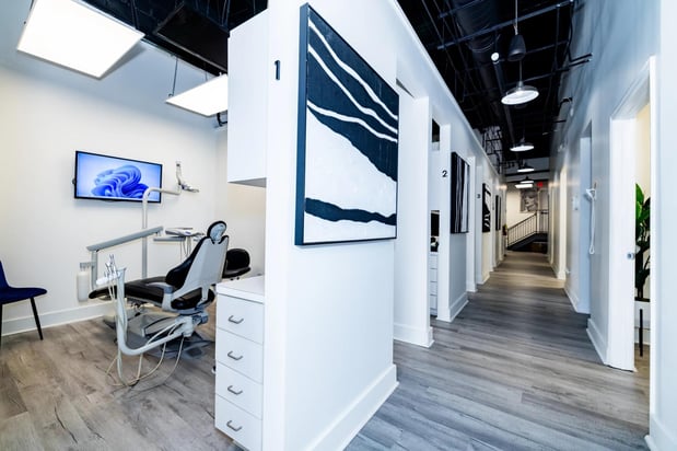 Images East Nashville Aesthetic and Implant Dentistry