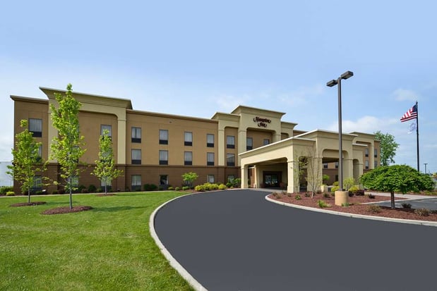 Images Hampton Inn Utica