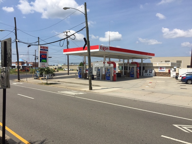 Images Exxon/Check In Express