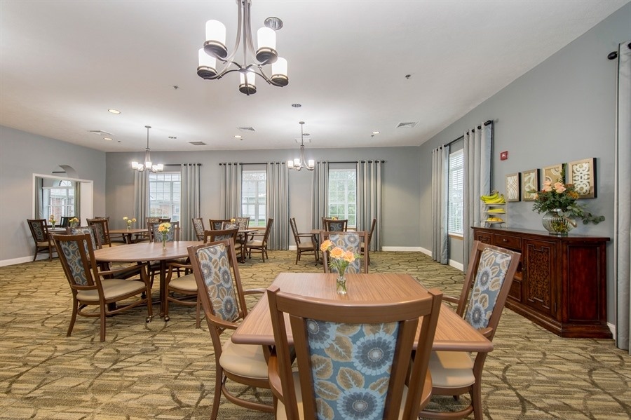 Five Star Residences of Clearwater boasts a spacious dining area for our seniors!