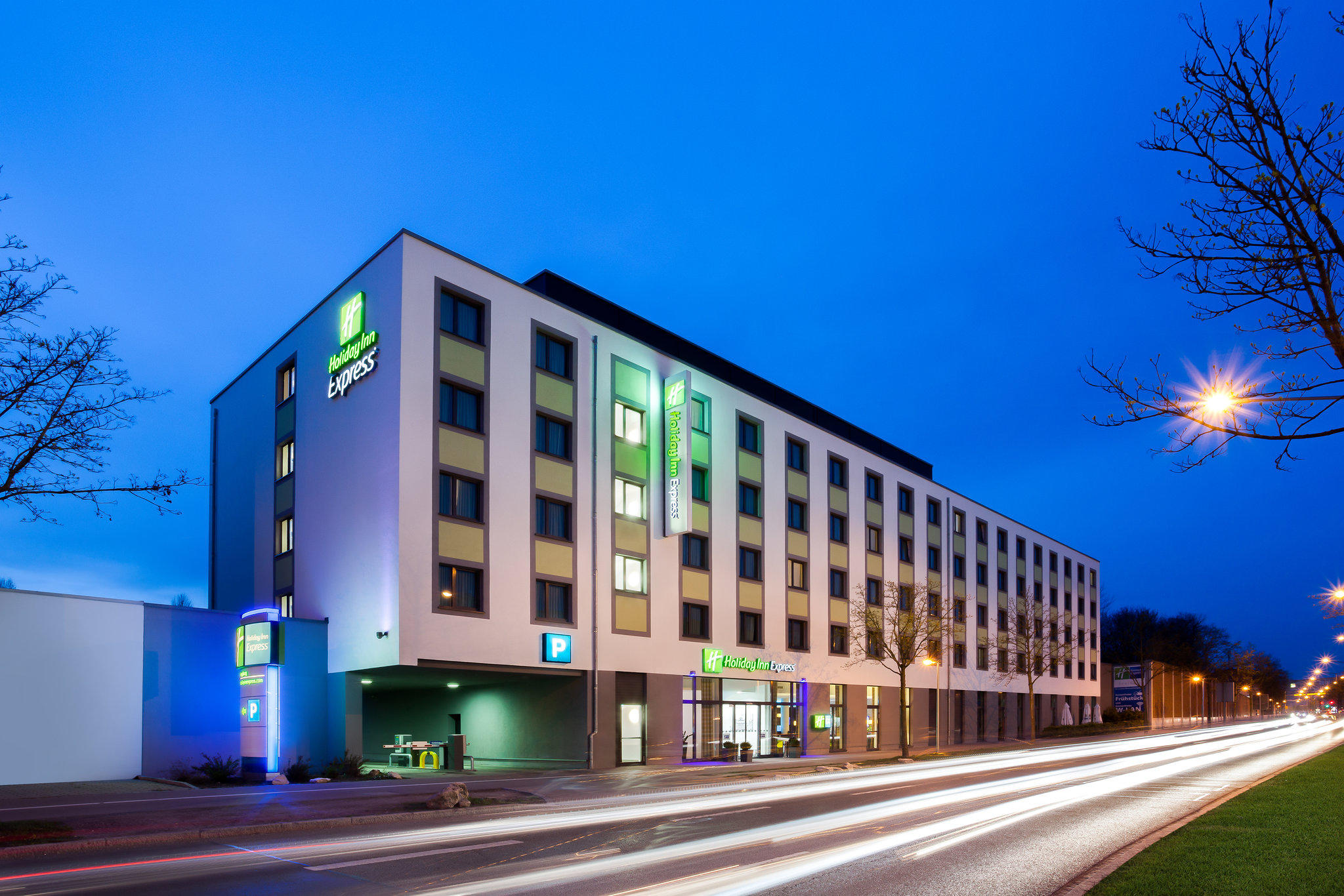 Holiday Inn Express Augsburg, an IHG Hotel, Nagahama-Allee 77 in Augsburg