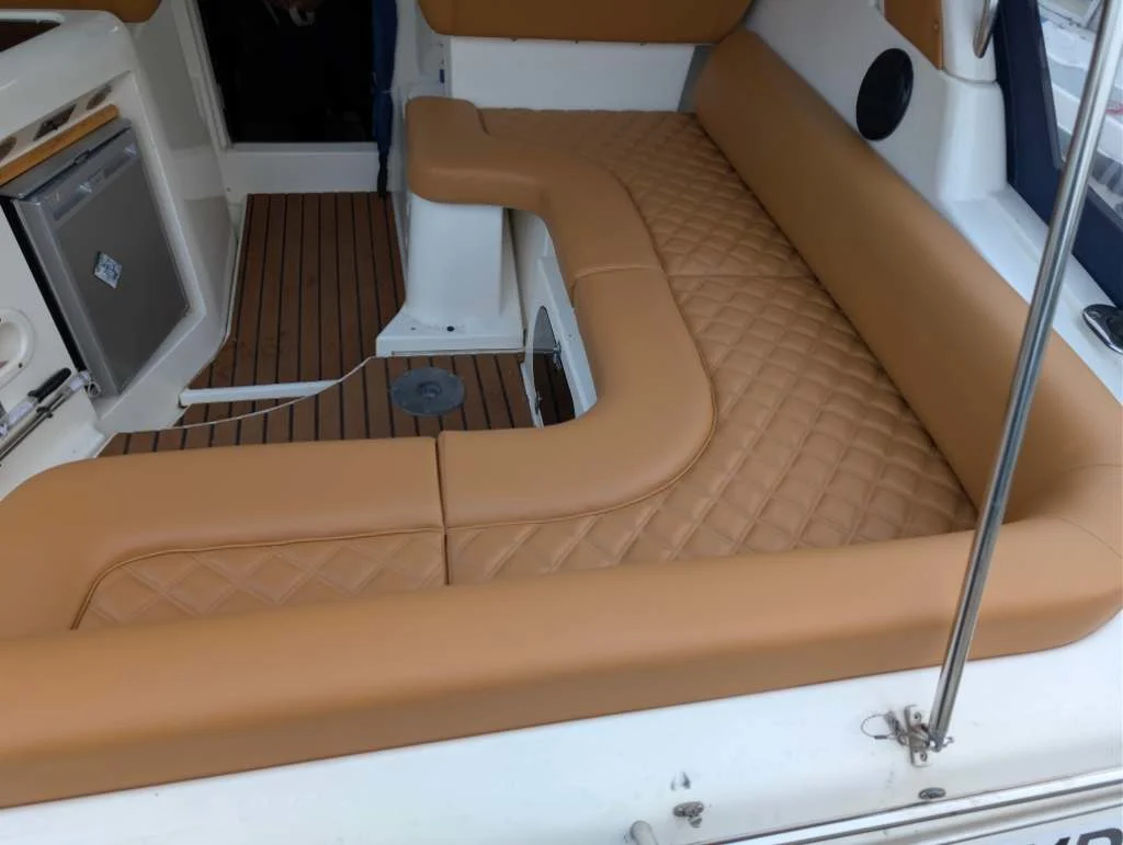 Images Taylor Made Upholstery