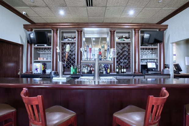 Images Holiday Inn & Suites Madison West - Middleton by IHG