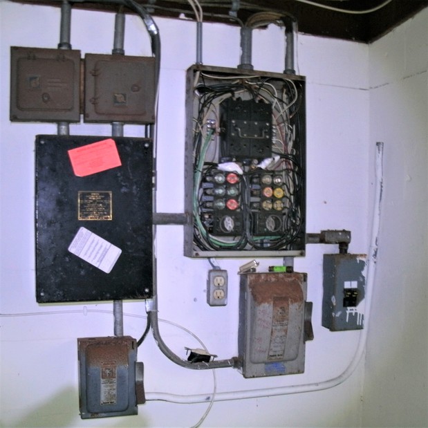 Images Montgomery Electrical Services Inc