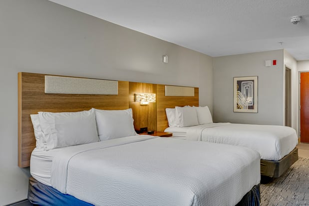 Images Holiday Inn Express & Suites Portland-Jantzen Beach by IHG
