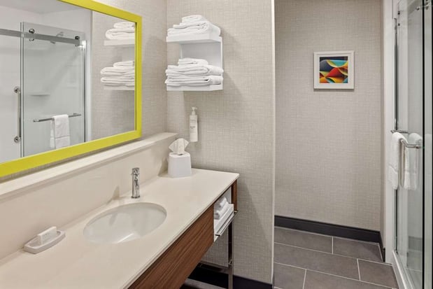 Images Hampton Inn Suites Cincinnati West