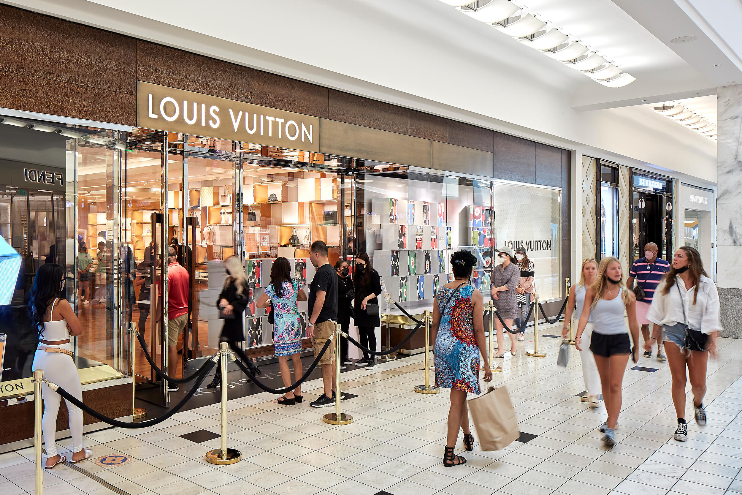 Louis Vuitton Atlanta Lenox Square, 3393 Peachtree Rd, Level 3, Atlanta, GA,  Leather Goods - MapQuest