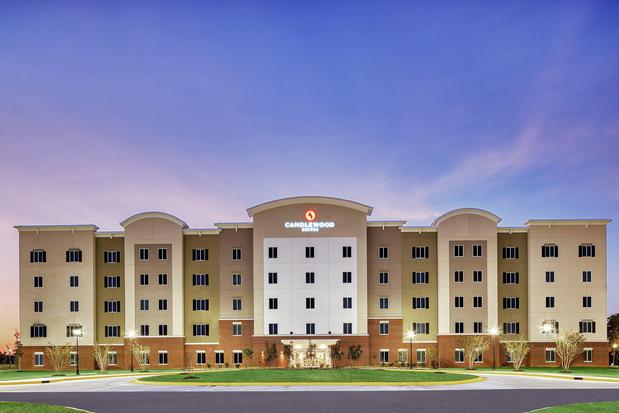 Images Candlewood Suites Building 38300
