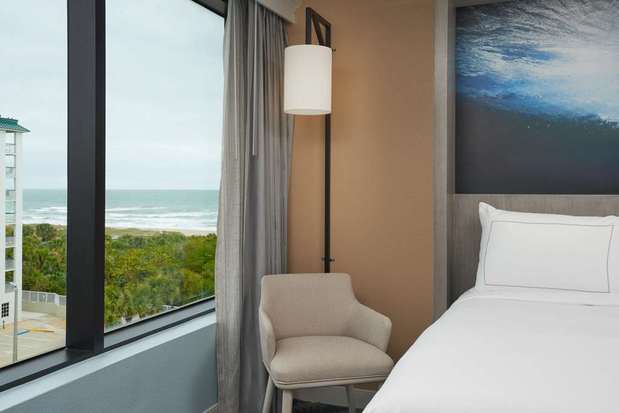 Images Hilton Cocoa Beach Oceanfront
