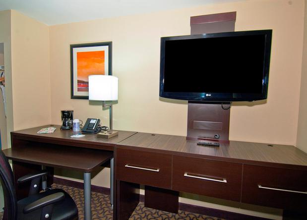 Images Holiday Inn Express & Suites Jackson/Pearl Intl Airport, an IHG Hotel