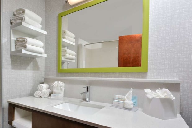 Images Hampton Inn & Suites by Hilton Charlotte North I 485