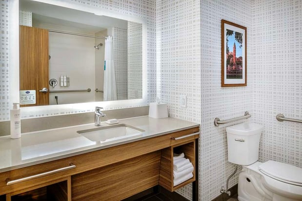 Images Hampton Inn by Hilton St Louis Airport