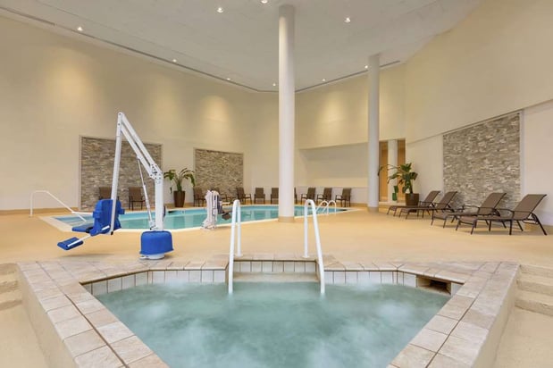 Images DoubleTree by Hilton Somerset Hotel and Conference Center