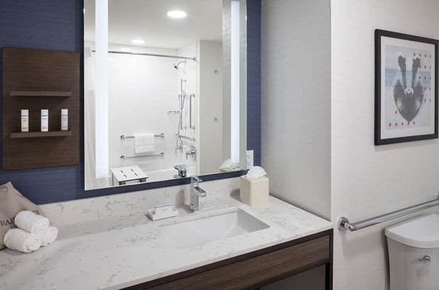 Images Hilton Garden Inn Madison Downtown
