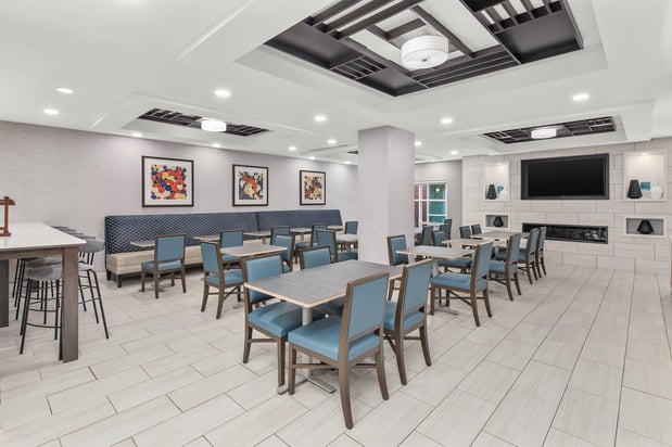 Images Holiday Inn Express & Suites Greenville-I-85 & Woodruff Rd by IHG