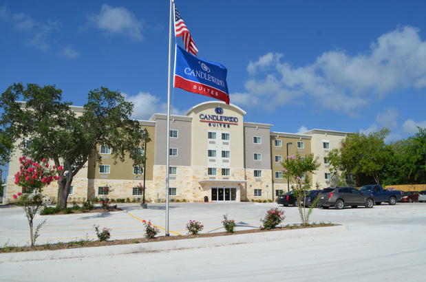 Images Candlewood Suites San Antonio Airport by IHG