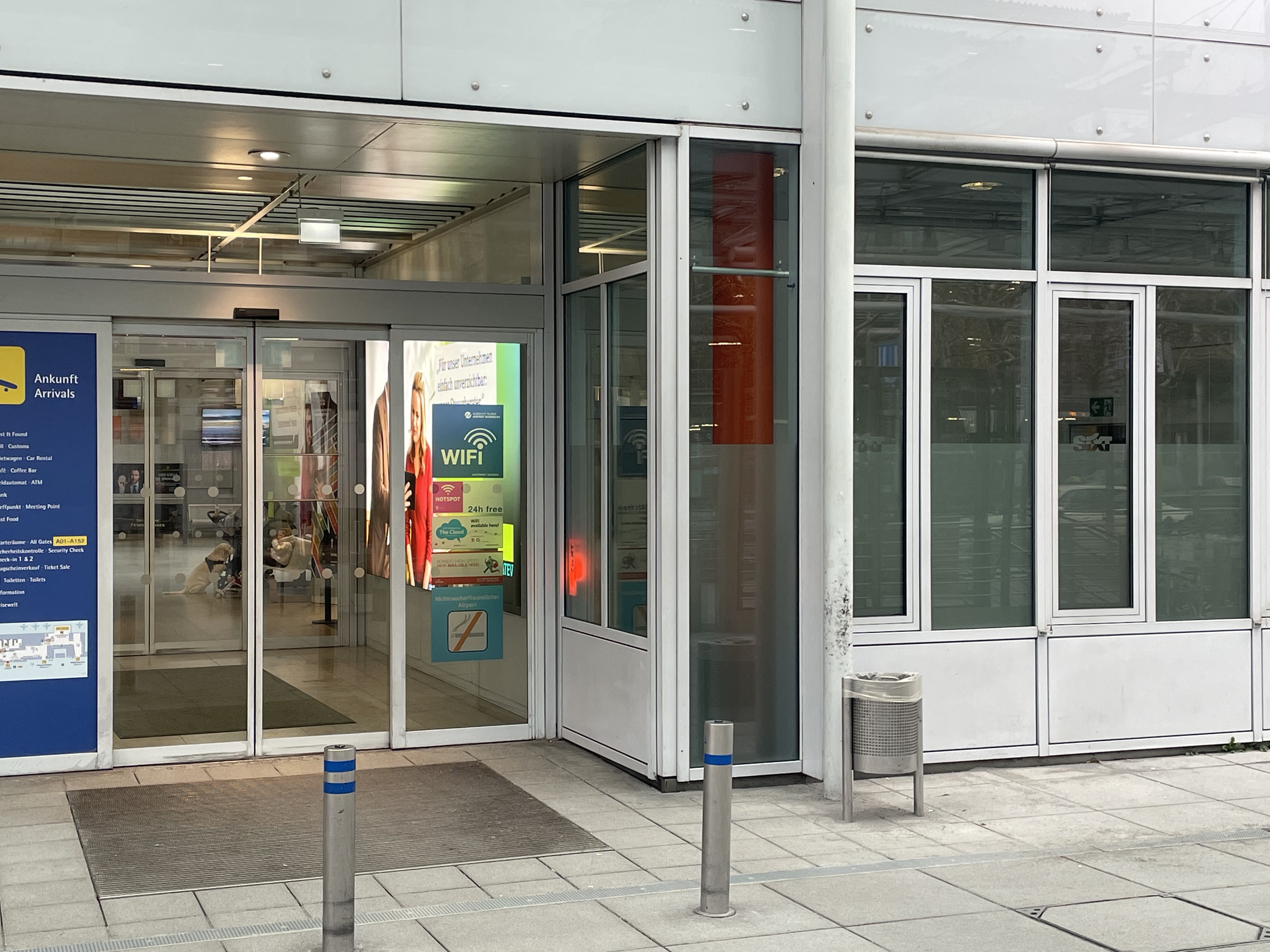 SIXT Autovermietung Nürnberg Flughafen, Flughafenstr./Mietwagenzentrum in Nürnberg