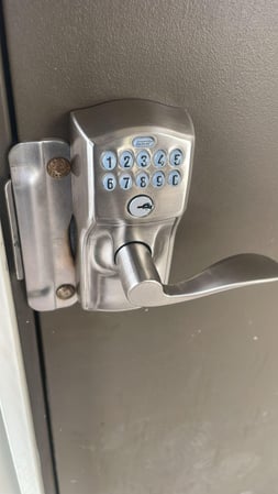 Images Doorbusters Lock & Key