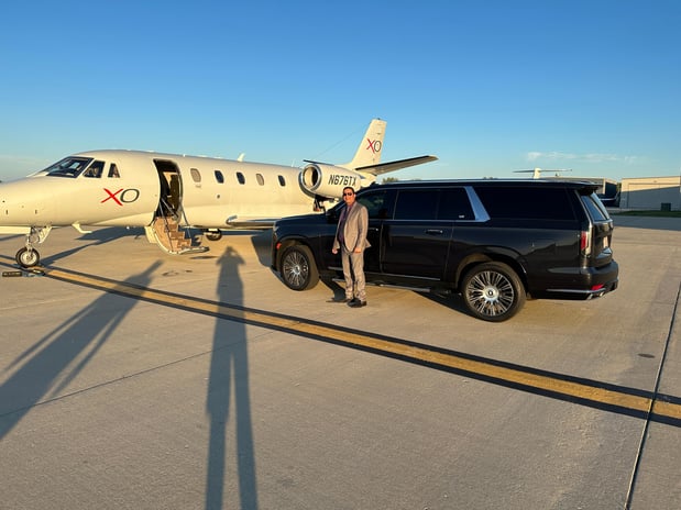 Images Level Up Limo - Chicago Luxury Limos and Chauffeur Service
