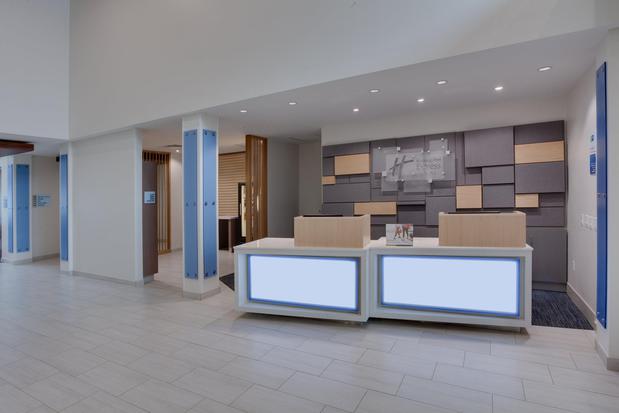 Images Holiday Inn Express & Suites Ft. Lauderdale Airport/Cruise by IHG