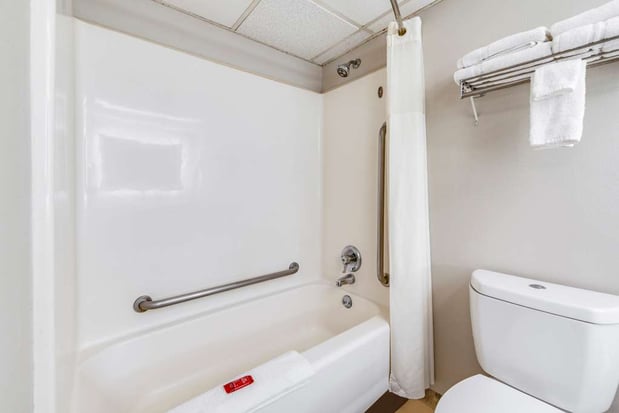 Images SureStay Plus by Best Western McGuire AFB Jackson