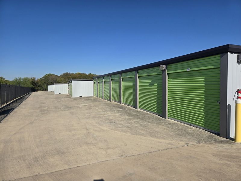 Images Extra Space Storage