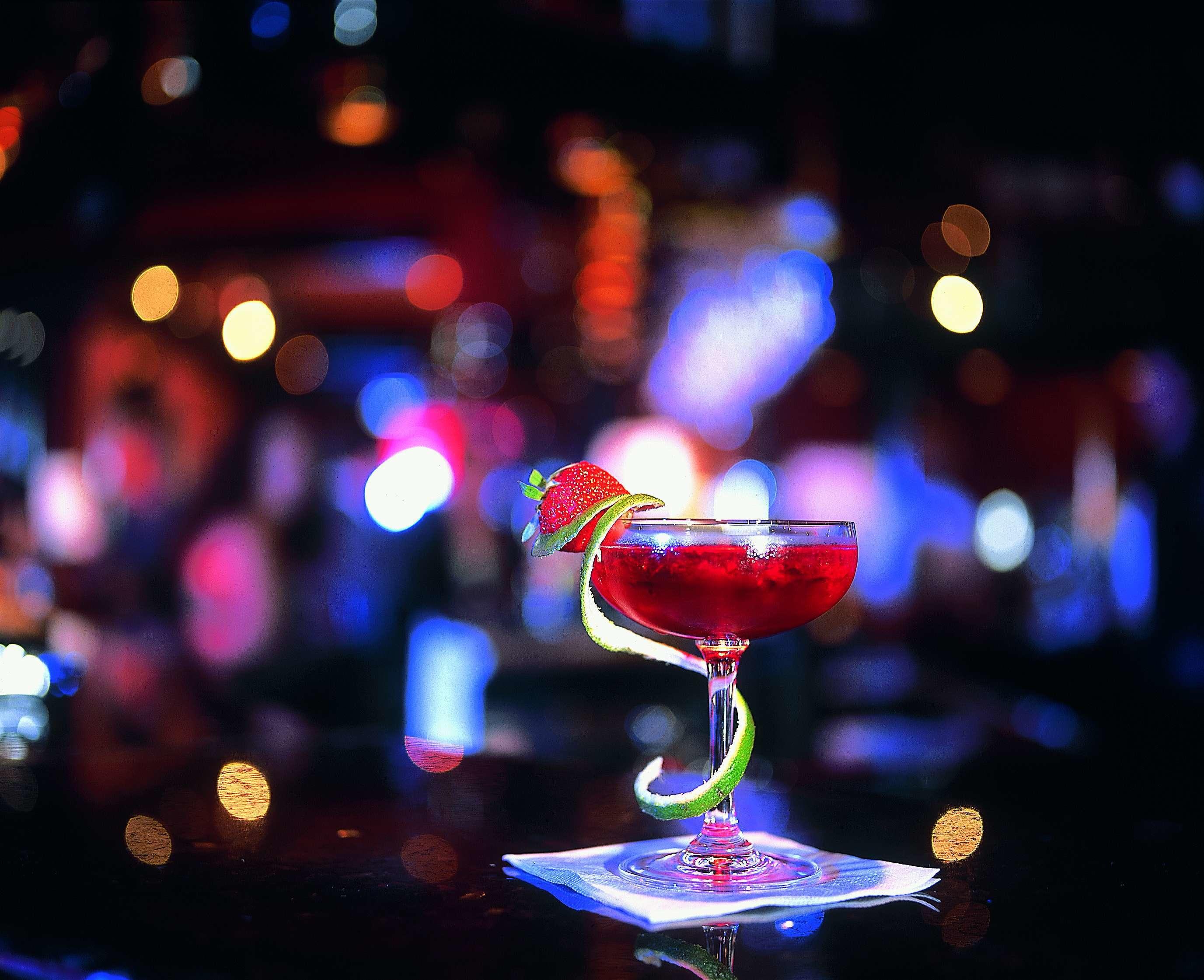 Cocktail in der Life Style Bar im Maritim Hotel Frankfurt