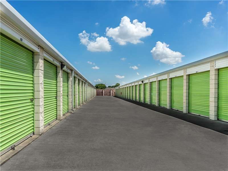 Exterior Units - Extra Space Storage at 2814 S Walton Walker Blvd, Dallas, TX 75211