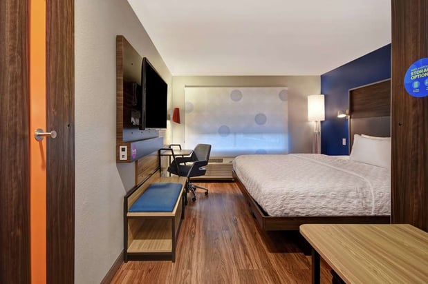 Images Tru by Hilton Denver South Park Meadows
