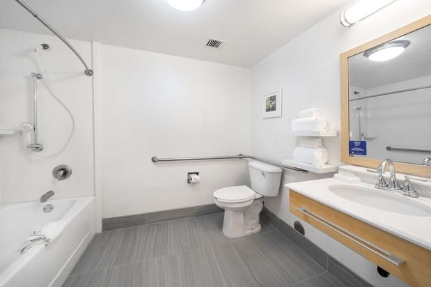 Images Hampton Inn & Suites Modesto-Salida