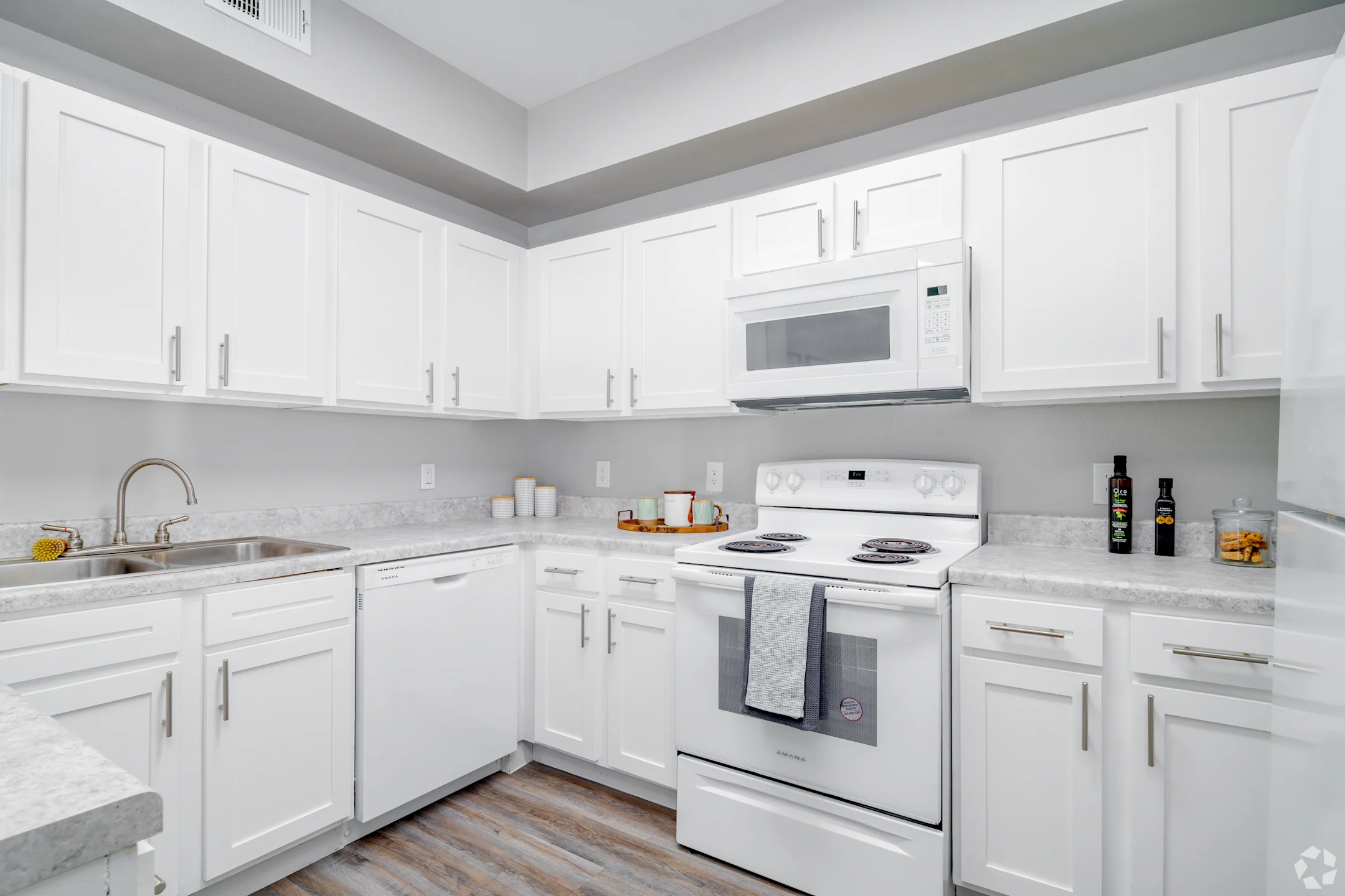 Modern Kitchen 