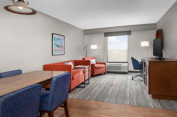 Images Hampton Inn & Suites Lake Mary At Colonial Townpark