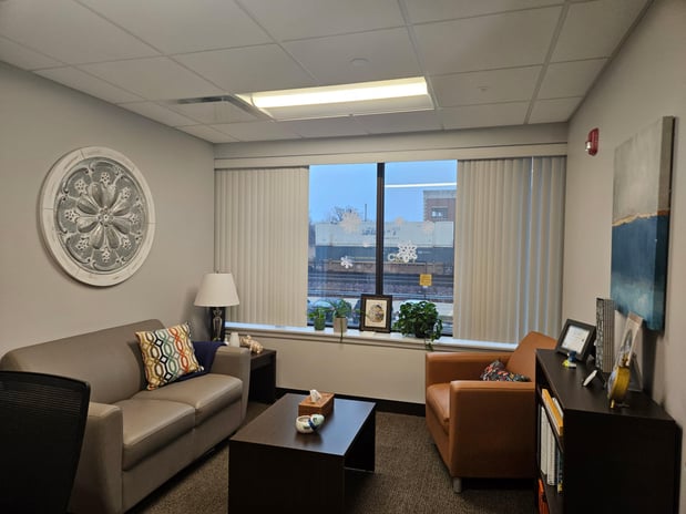 Images LifeStance Therapists & Psychiatrists Elmhurst