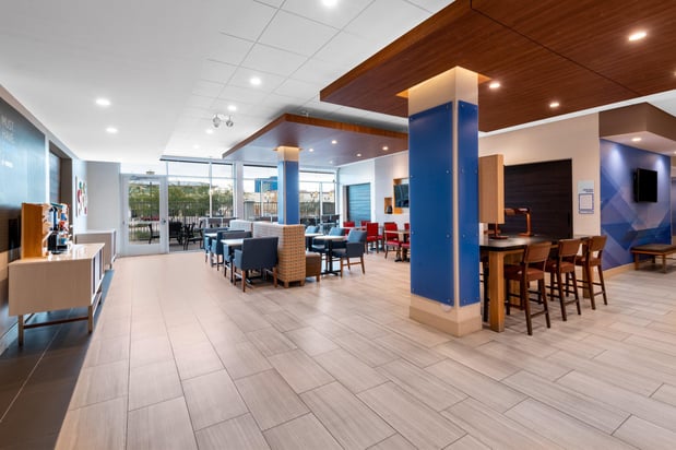 Images Holiday Inn Express & Suites Phoenix - Airport North by IHG