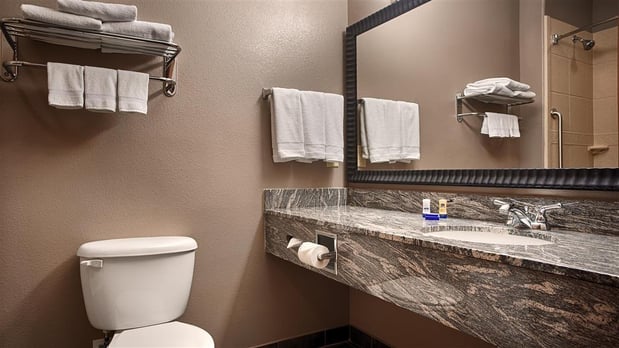 Images Best Western Giddings Inn & Suites