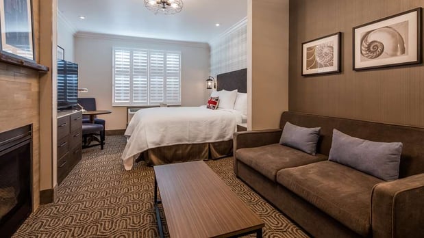 Images Aristocrat Hotel, BW Signature Collection