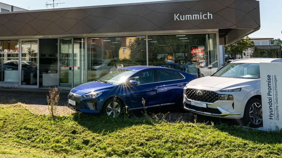 Kummich Fahrzeugwelt - Standort Göppingen, Esslinger Straße 7 in Göppingen