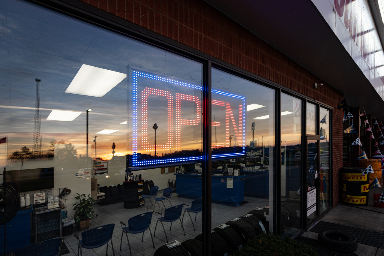 Tire Discounters Image