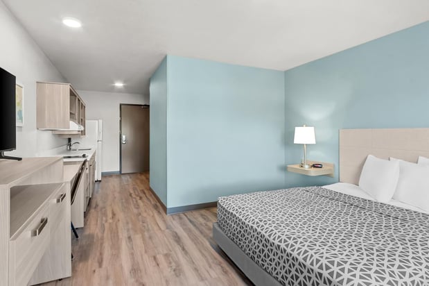 Images WoodSpring Suites Charlotte-Arrowood