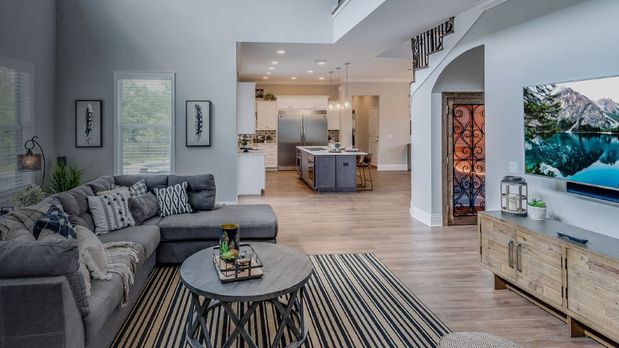 Images CNY Creative Construction