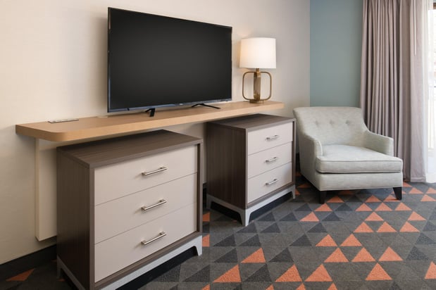 Images Holiday Inn Portland - Columbia Riverfront by IHG
