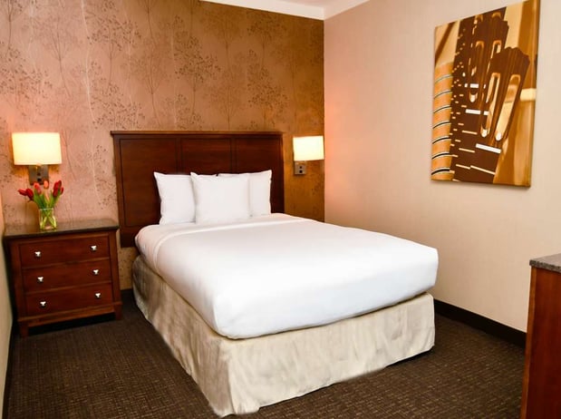 Images Embassy Suites by Hilton Austin Downtown South Congress