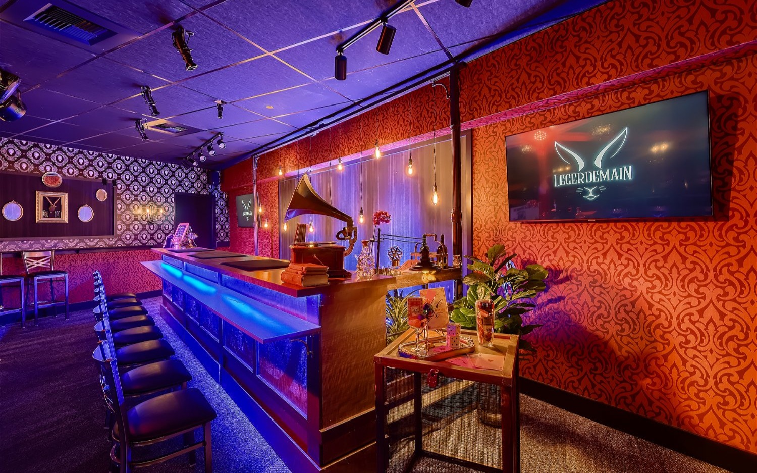 Limited to just 45 guests, Legerdemain offers an intimate and engaging magic and comedy experience at 1923 LIVE.