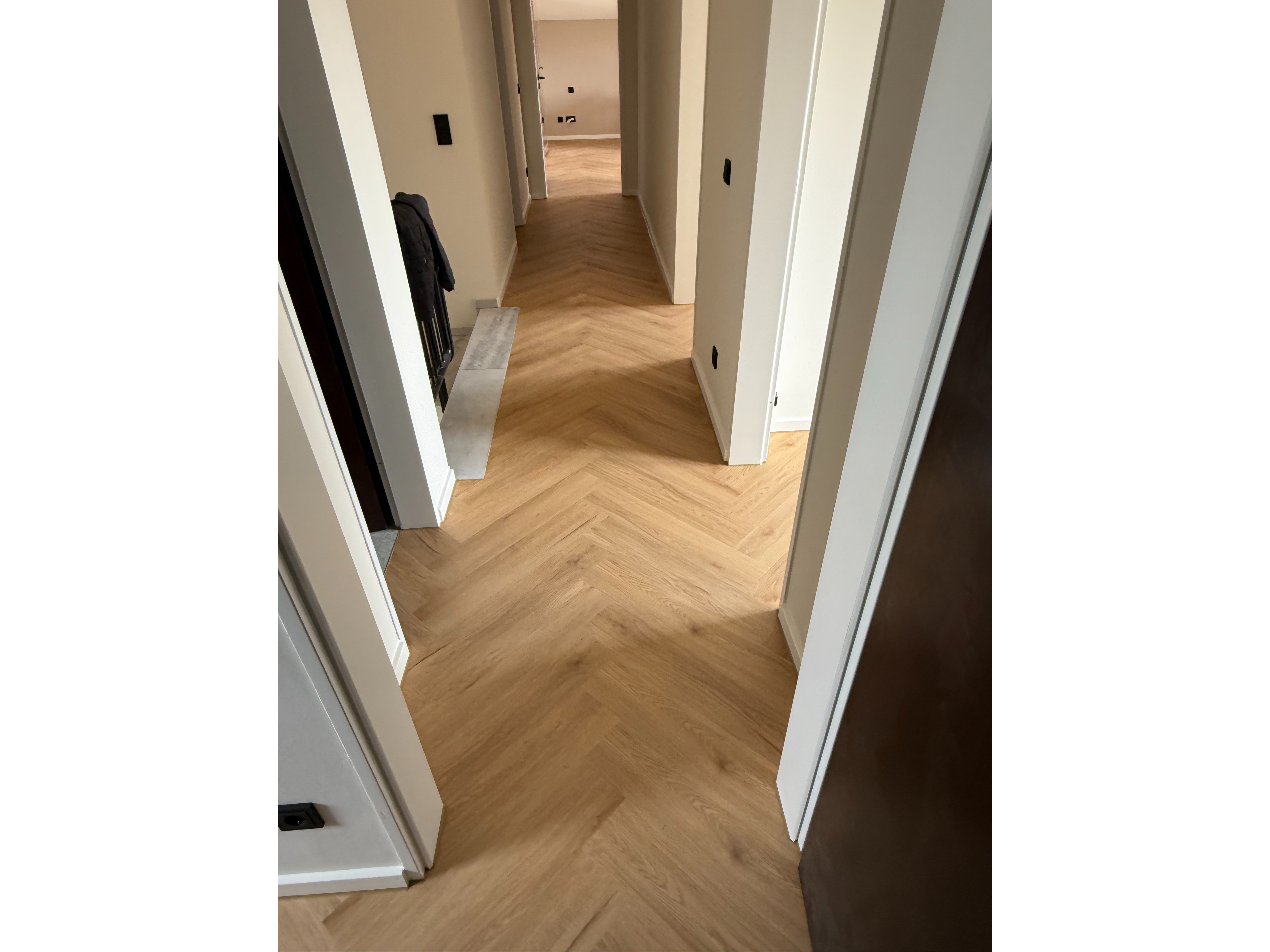 Boden & Malermanufaktur GmbH, Krefelder Strasse 58 in Meerbusch