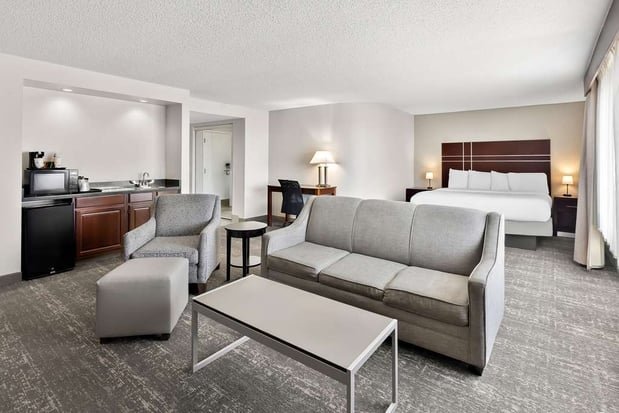 Images Best Western Luxbury Inn Fort Wayne