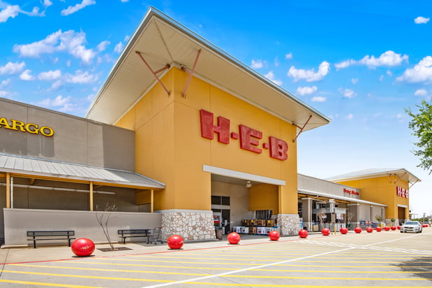 Images Riverpark Shopping Center