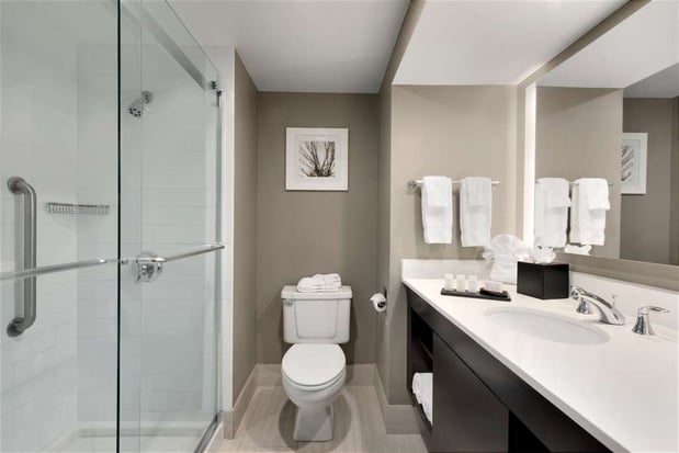 Images Embassy Suites by Hilton Milwaukee Brookfield