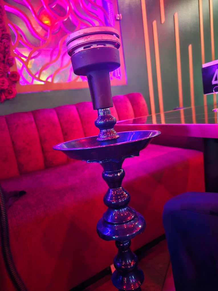 Welcome to RAAZ Hookah Lounge, where the vibes are always just right! Whether you're here to chill with friends, enjoy a cozy date night, or unwind solo, we’ve crafted the perfect atmosphere for every occasion.